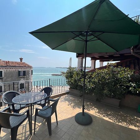 Ca' Delfina Holiday Home Venezia Esterno foto