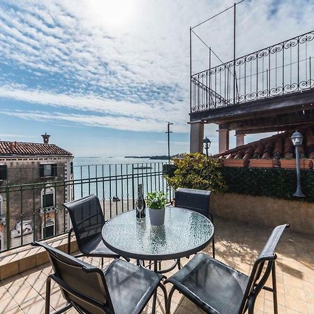 Ca' Delfina Holiday Home Venezia Esterno foto