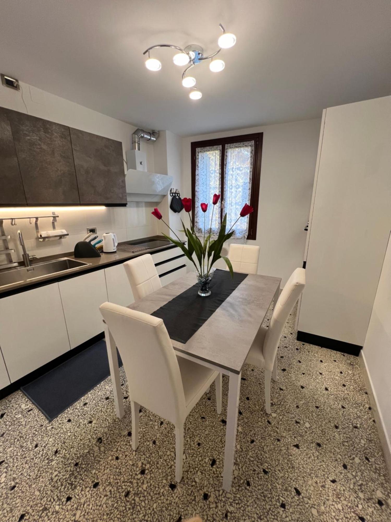 Ca' Delfina Holiday Home Venezia Esterno foto