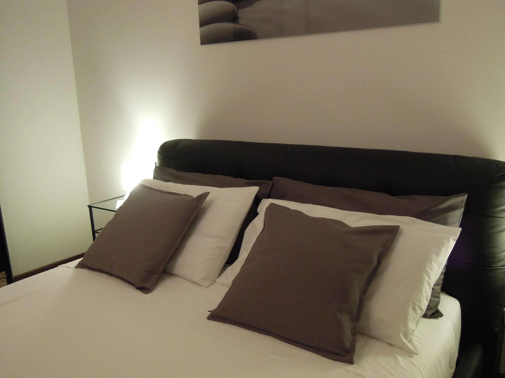 Ca' Delfina Holiday Home Venezia Esterno foto