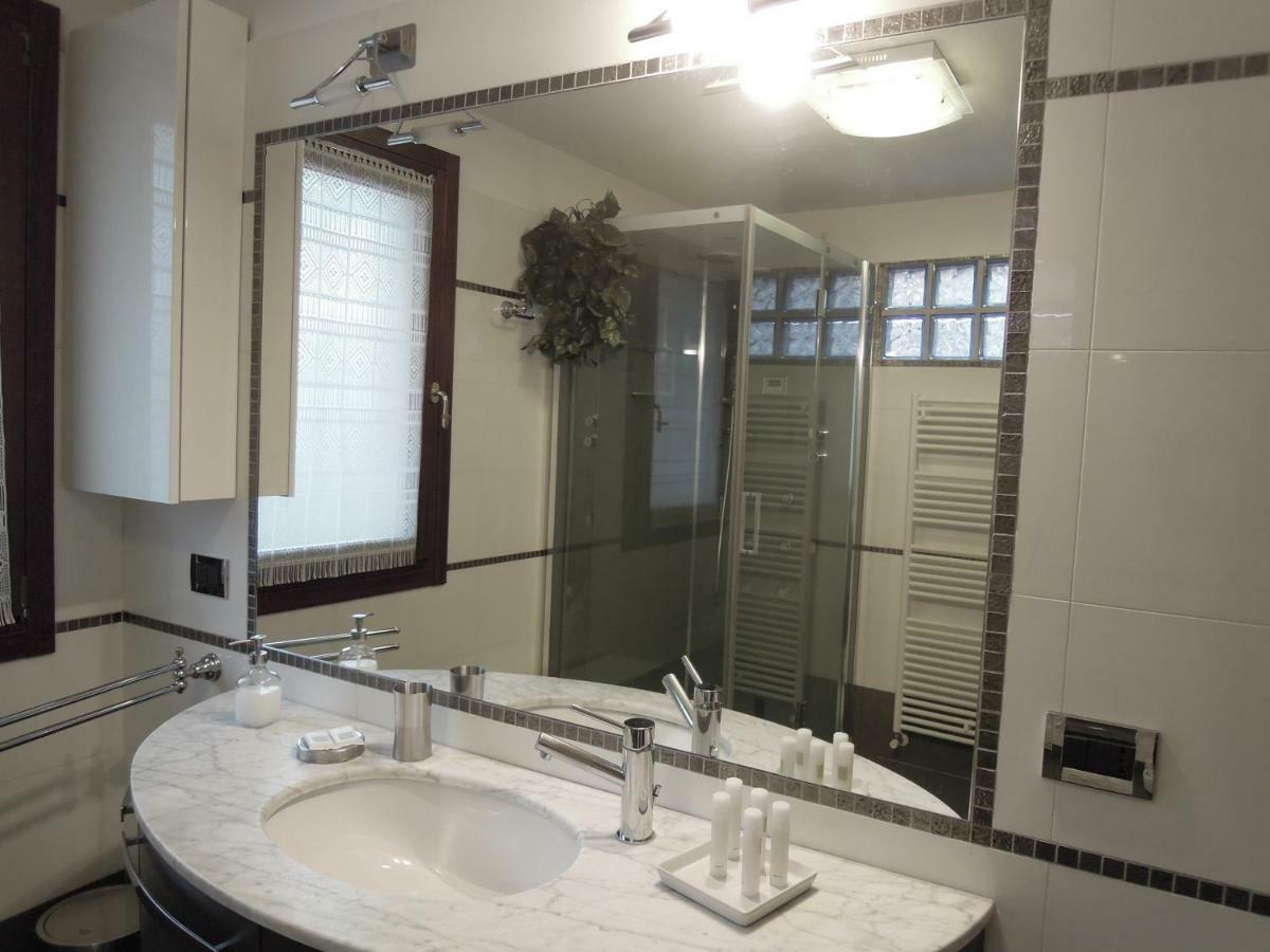 Ca' Delfina Holiday Home Venezia Esterno foto