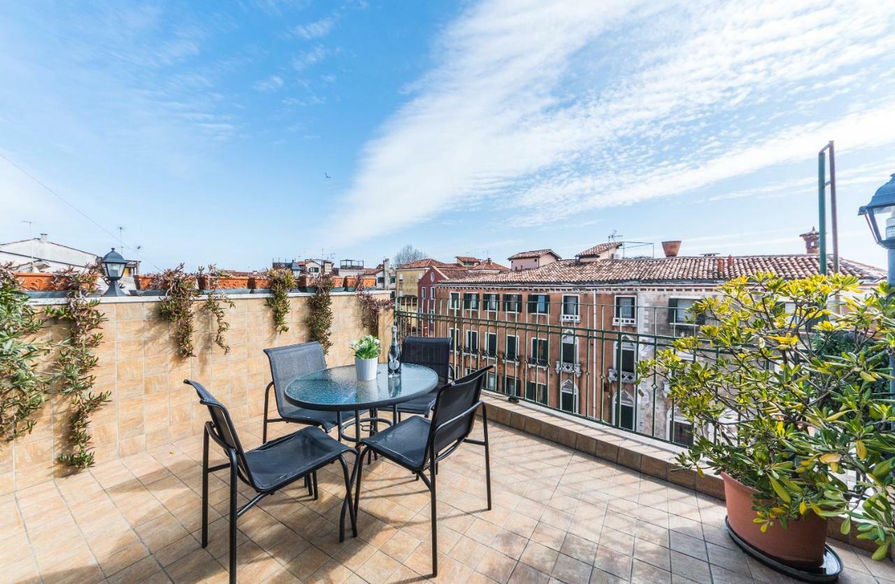 Ca' Delfina Holiday Home Venezia Esterno foto