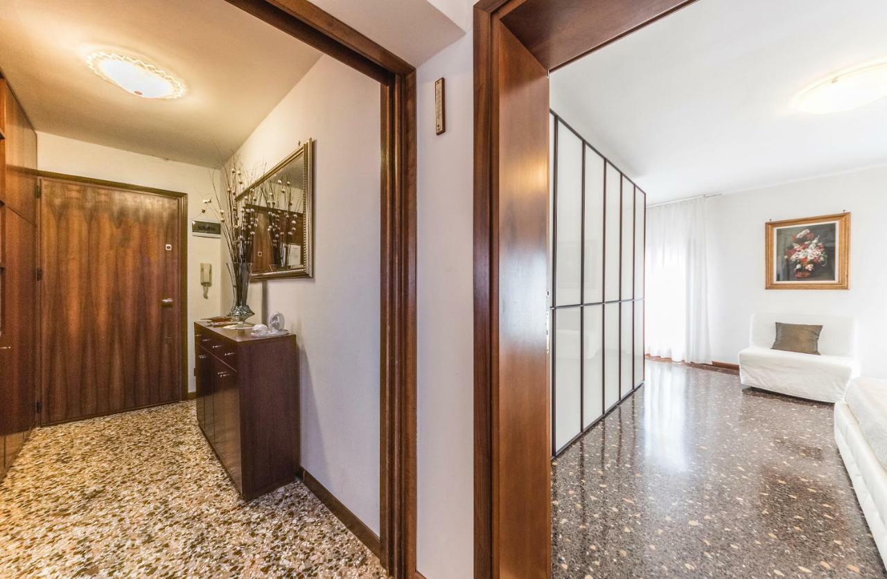 Ca' Delfina Holiday Home Venezia Esterno foto