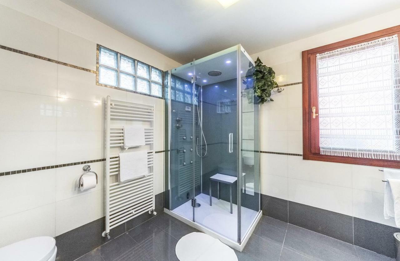 Ca' Delfina Holiday Home Venezia Esterno foto
